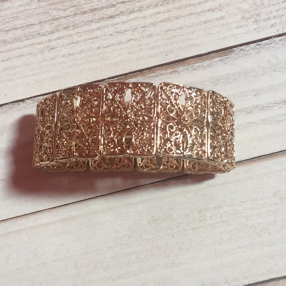 Gold bracelet